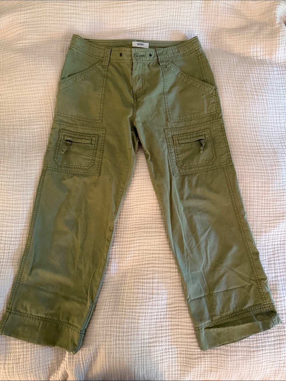 Old Navy Womens light olive Green Cargo Pants with Zip Pocket Details